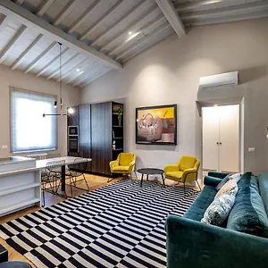 Hs4u Ricasoli Luxury Near Duomo N.2 Italia